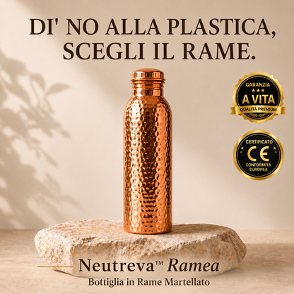 Ramea — Bottiglia in Rame Martellato